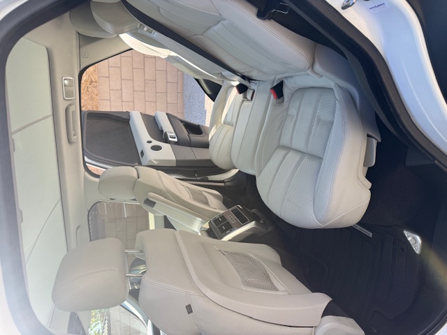 Used 2016 Land Rover Range Rover Sport SE AWD/4WD image 11