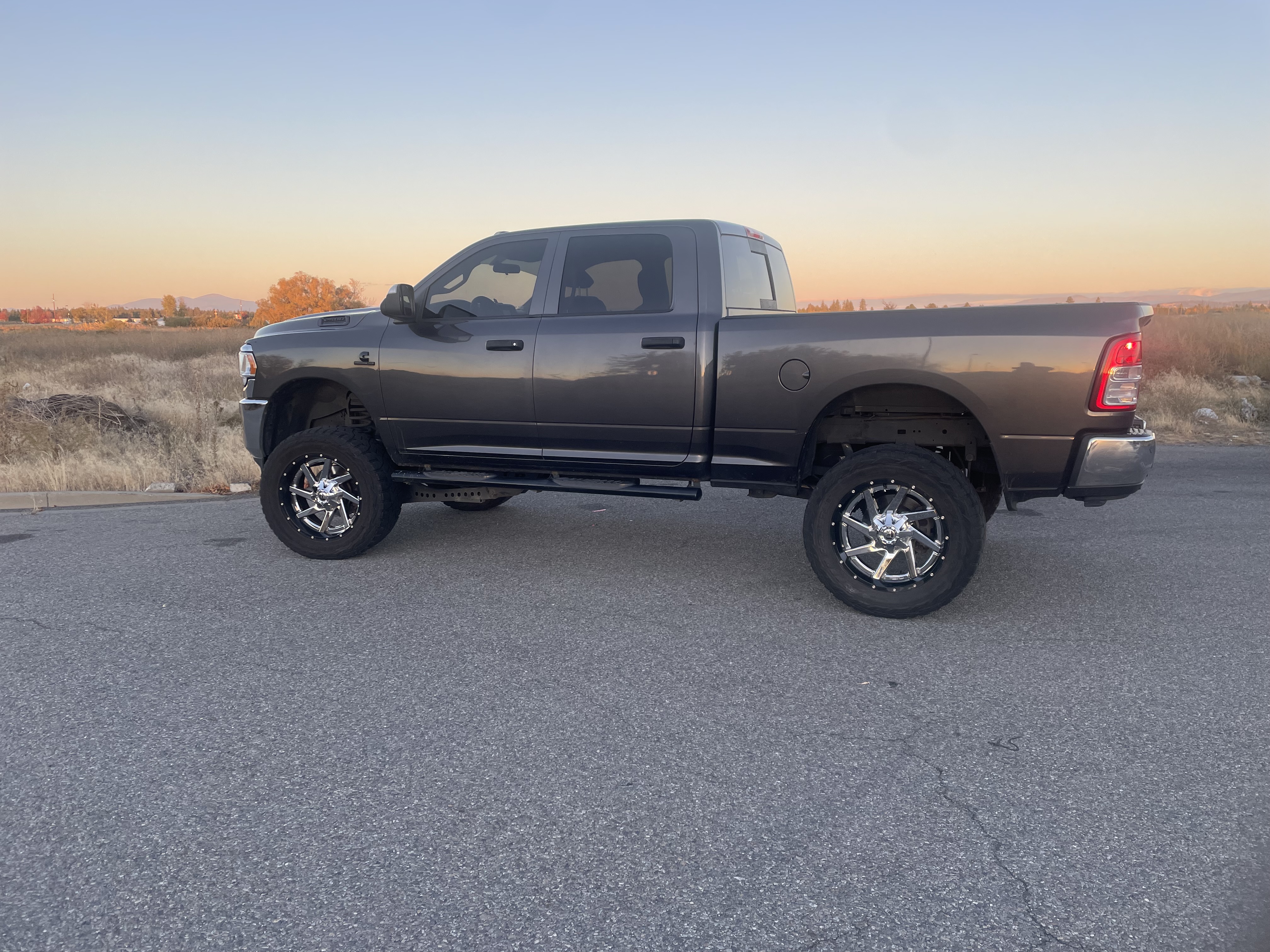 Used 2019 RAM 2500 Tradesman AWD/4WD image 4