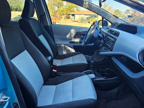 Used 2012 Toyota Prius C Two image 10