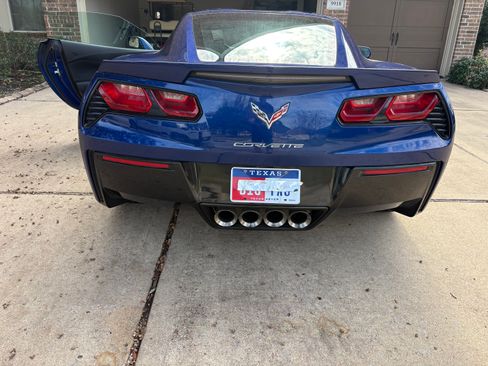 Used 2017 Chevrolet Corvette Stingray Coupe w/ 1LT image 12
