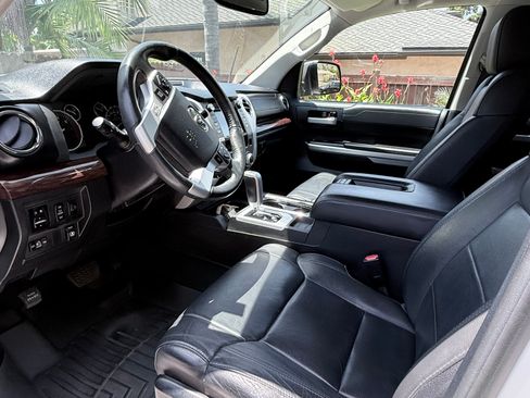 Used 2015 Toyota Tundra Limited w/ Limited Premium Package AWD/4WD image 8