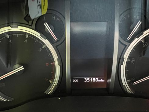 Used 2023 Toyota 4Runner Limited AWD/4WD image 9