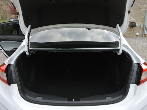 Used 2019 Chevrolet Cruze LT image 15