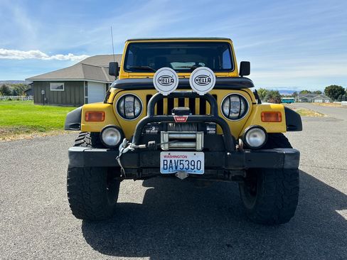 Used 2000 Jeep Wrangler Sport image 11