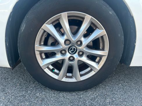 Used 2014 MAZDA MAZDA3 i Touring FWD image 11
