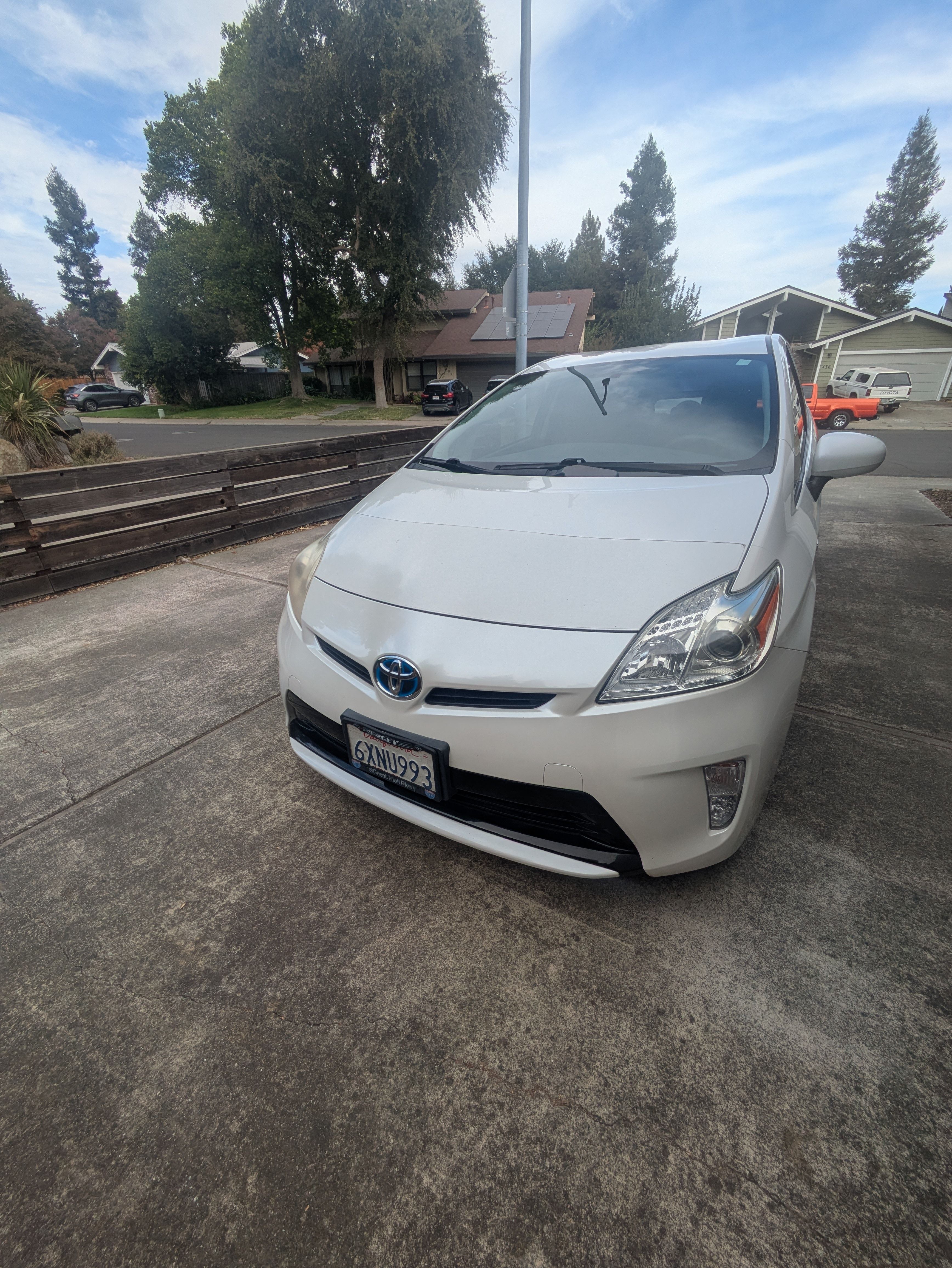 Used 2012 Toyota Prius Two FWD image 2