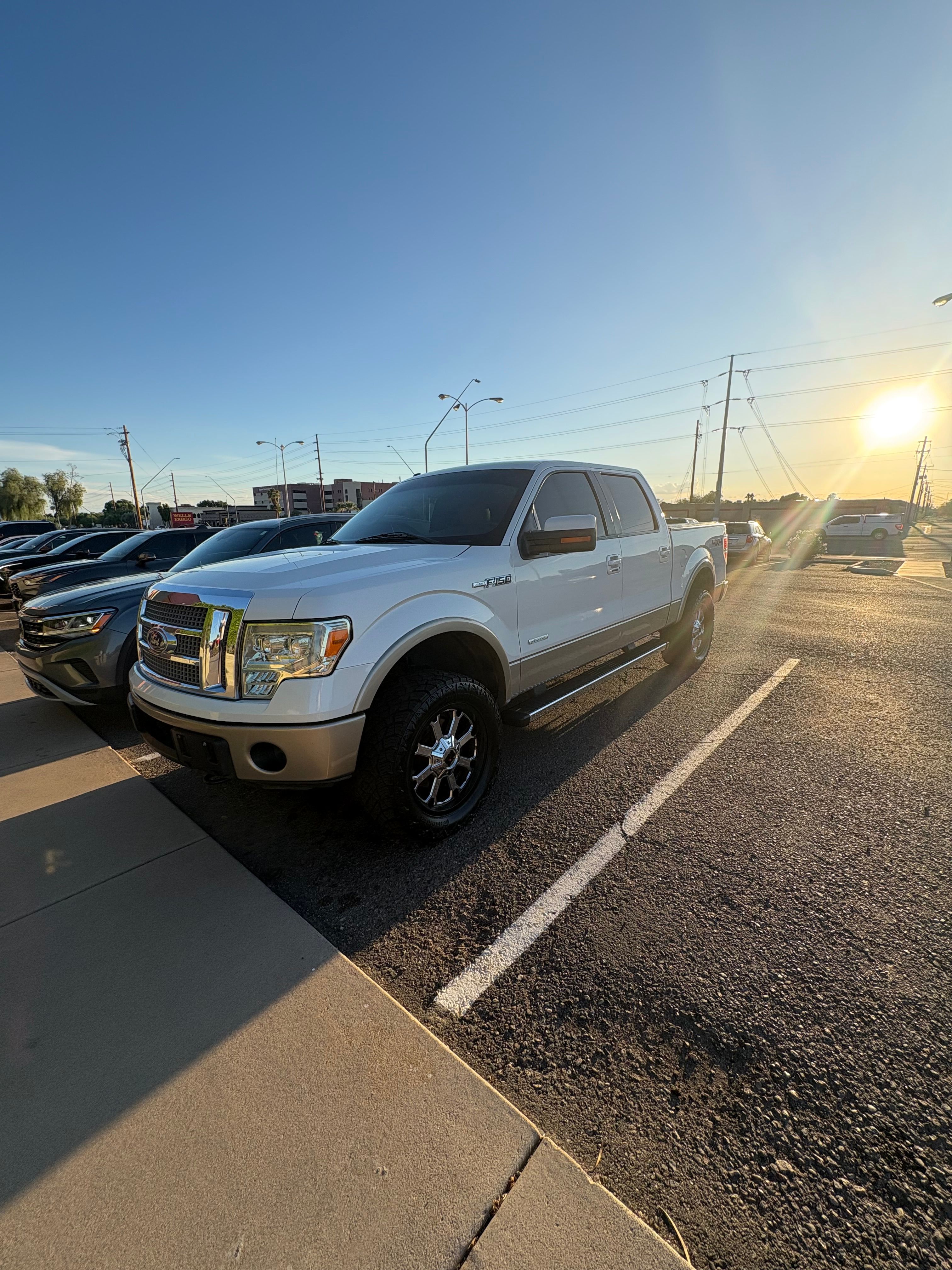 Used 2012 Ford F150 Lariat w/ Lariat Plus Pkg AWD/4WD image 10