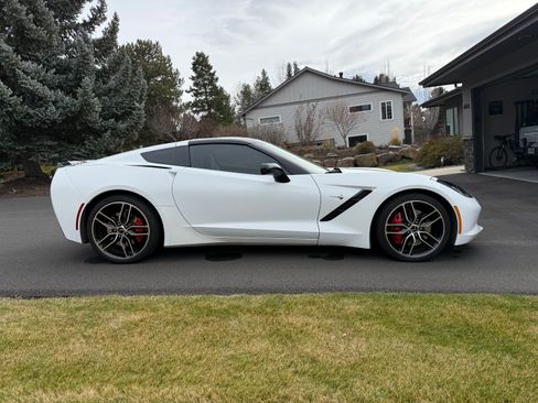Used 2015 Chevrolet Corvette Stingray Coupe w/ 3LT Preferred Equipment Group image 6