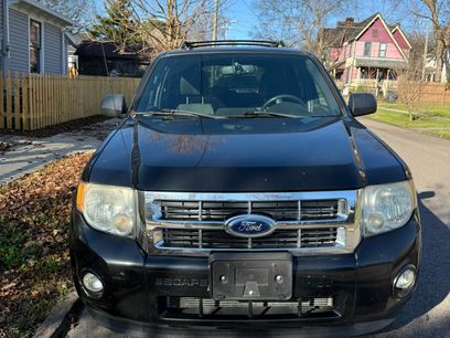 Used 2011 Ford Escape XLT w/ 202A Rapid Spec Order Code