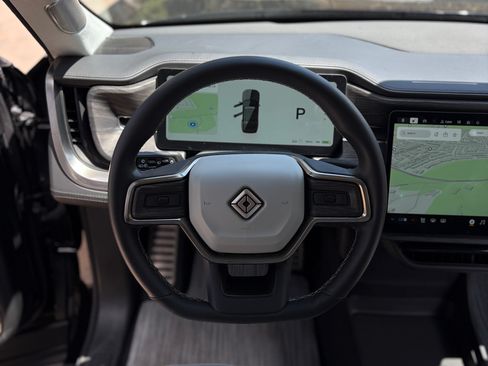 Used 2023 Rivian R1S Launch Edition AWD/4WD image 9