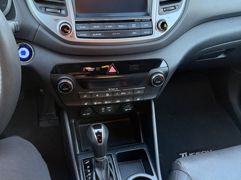 Used 2016 Hyundai Tucson Limited image 14