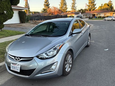 Used 2015 Hyundai Elantra SE w/ Option Group 02 image 1