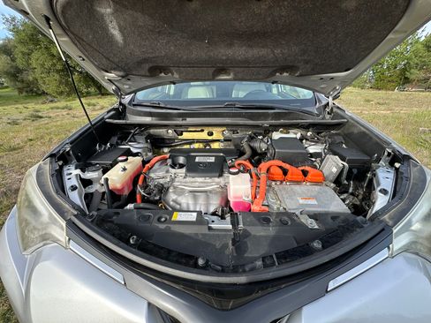 Used 2016 Toyota RAV4 Limited image 12