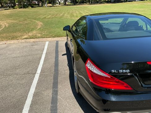 Used 2016 Mercedes-Benz SL 550 image 9