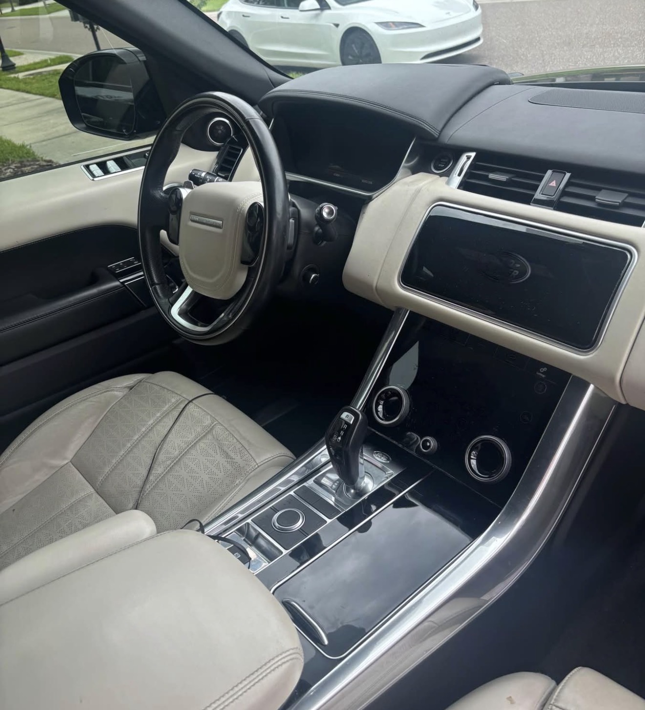 Used 2019 Land Rover Range Rover Sport HSE Dynamic AWD/4WD image 9