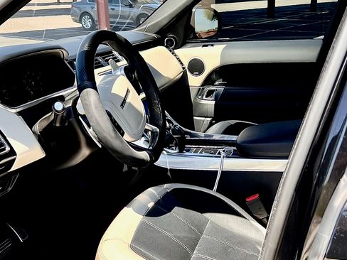Used 2020 Land Rover Range Rover Sport HST image 16
