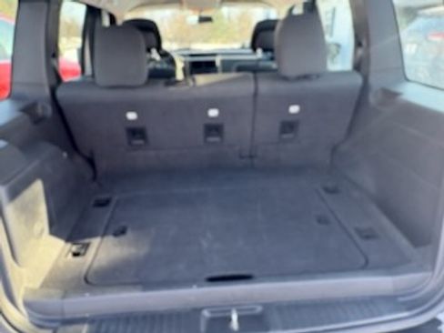 Used 2012 Jeep Liberty Sport image 16