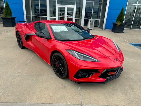 Used 2024 Chevrolet Corvette Stingray Coupe w/ Z51 Performance Package image 6