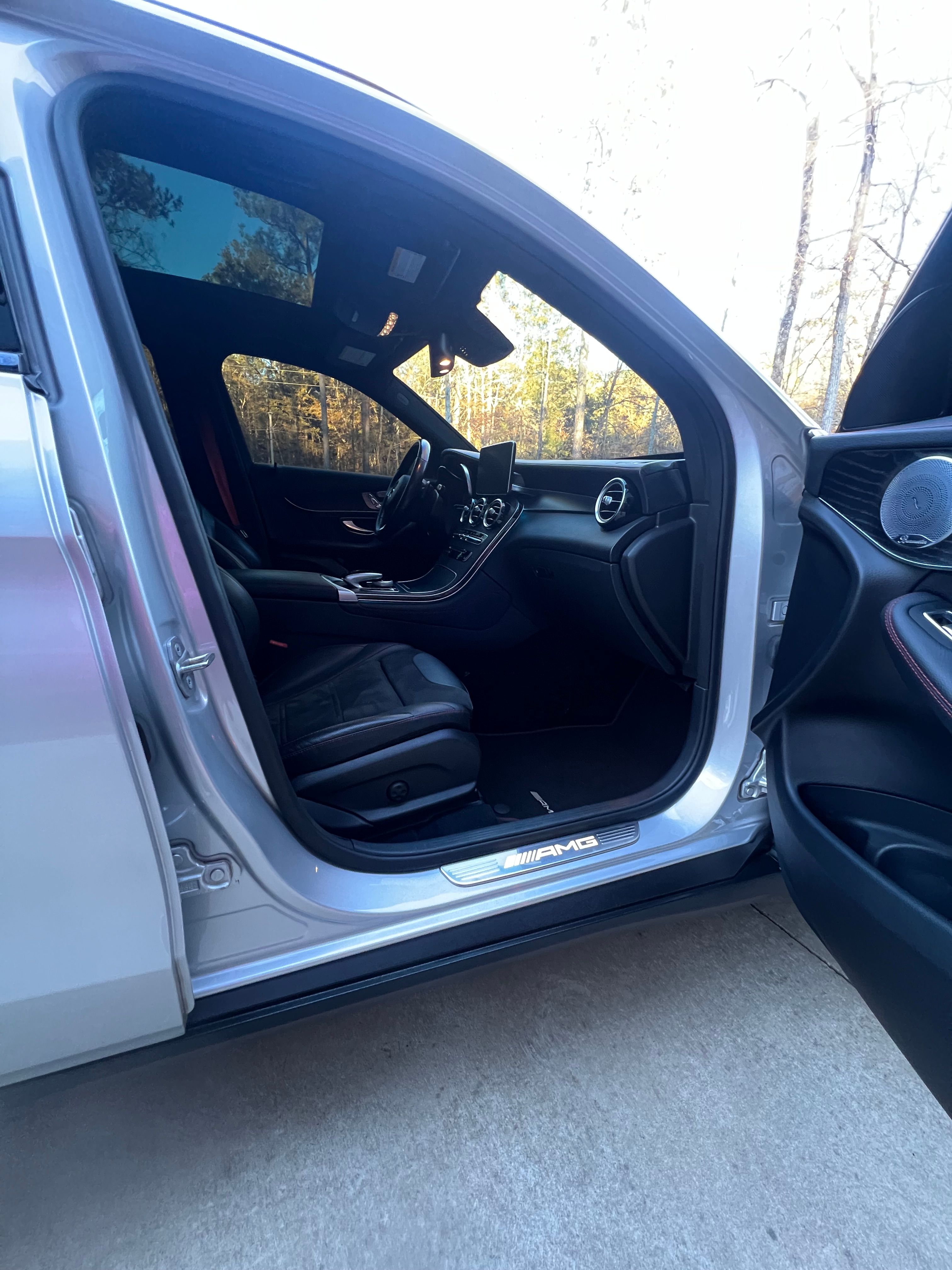 Used 2018 Mercedes-Benz GLC 43 AMG 4MATIC image 28