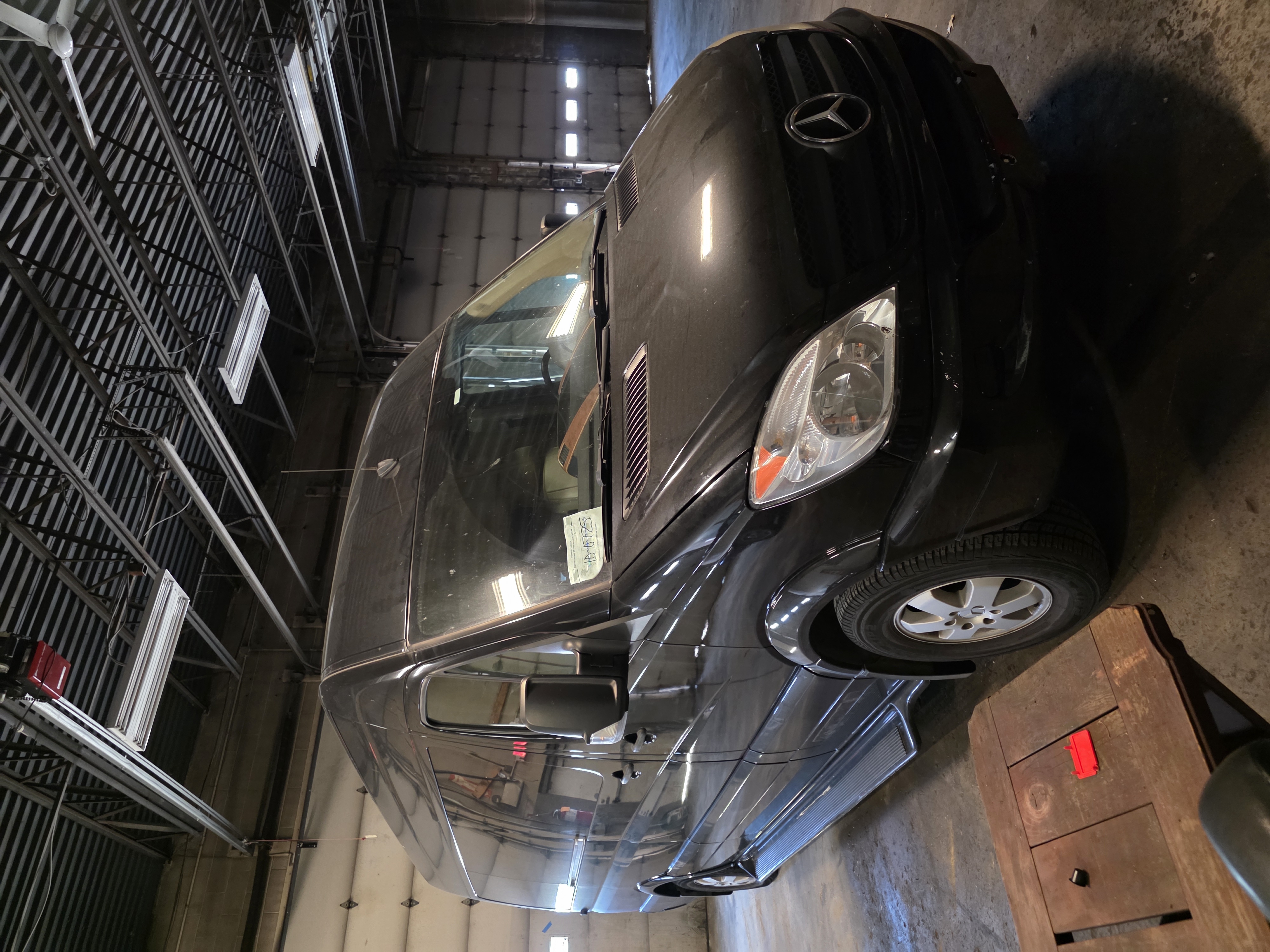 Used 2010 Mercedes-Benz Sprinter 2500 image 4