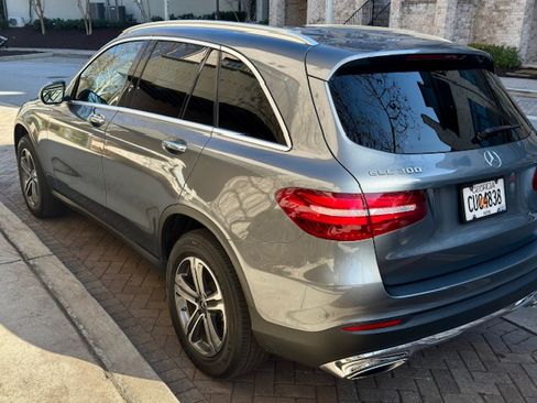 Used 2018 Mercedes-Benz GLC 300 4MATIC image 20