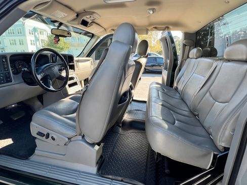 Used 2006 Chevrolet Silverado 1500 LT w/ Onstar Plus Package image 17