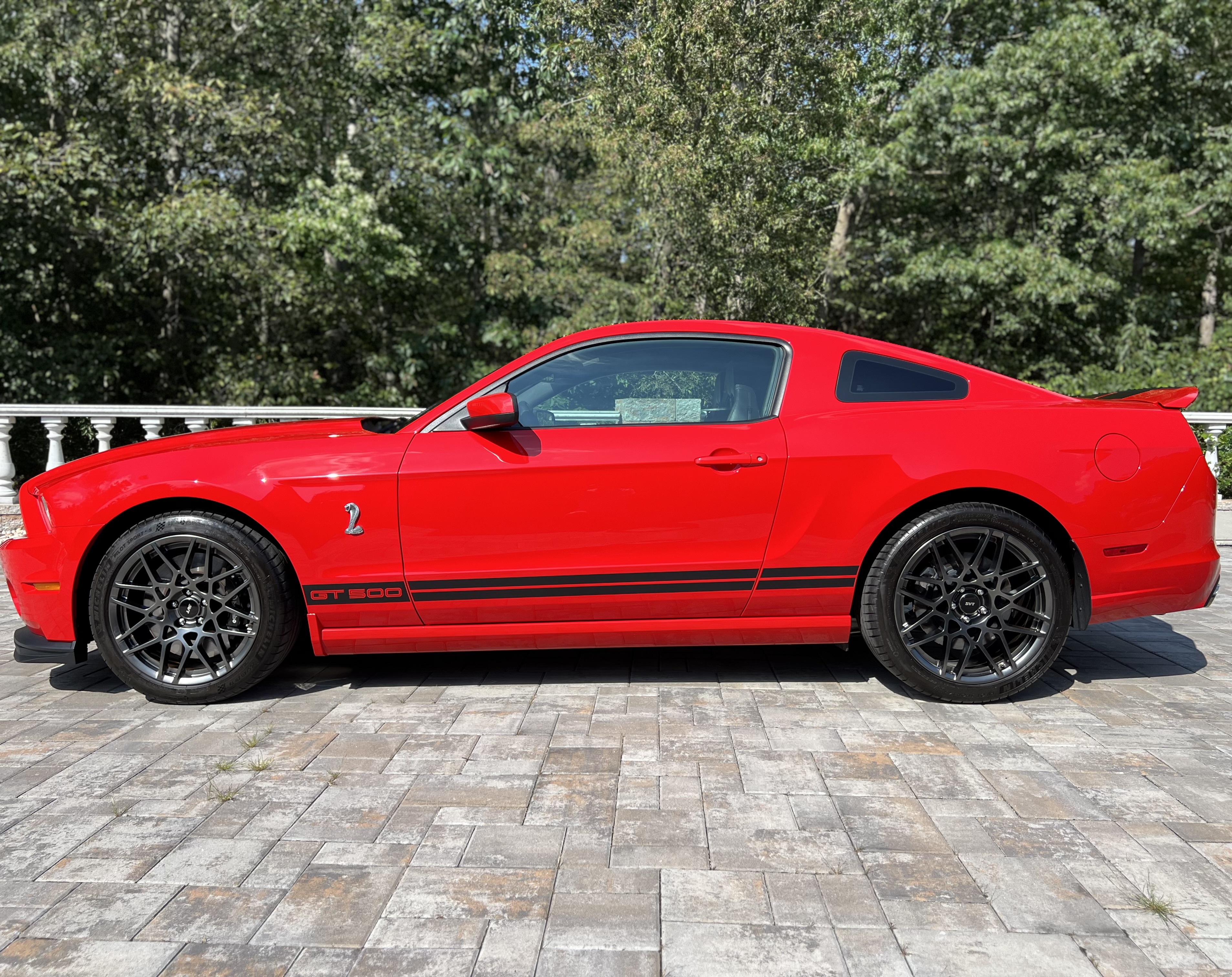 Used 2014 Ford Mustang Shelby GT500 w/ Equipment Group 821A RWD image 9