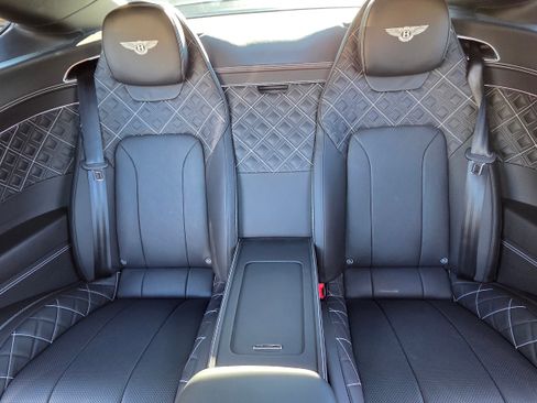 Used 2020 Bentley Continental GT image 16