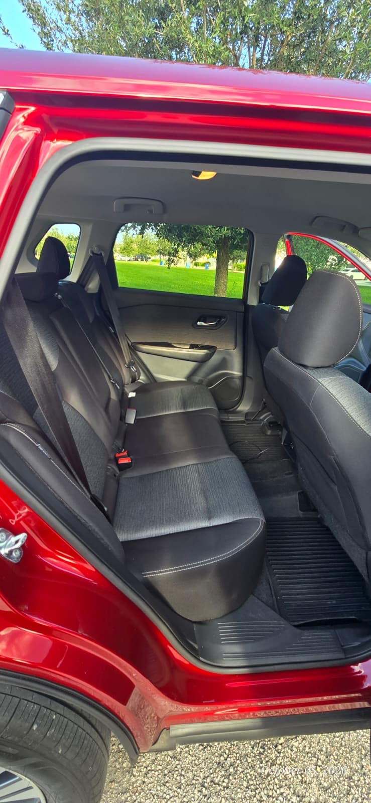 Used 2021 Nissan Rogue SV FWD image 12