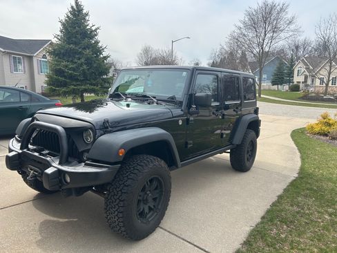 Used 2014 Jeep Wrangler Unlimited Sport w/ Quick Order Package 24S image 2
