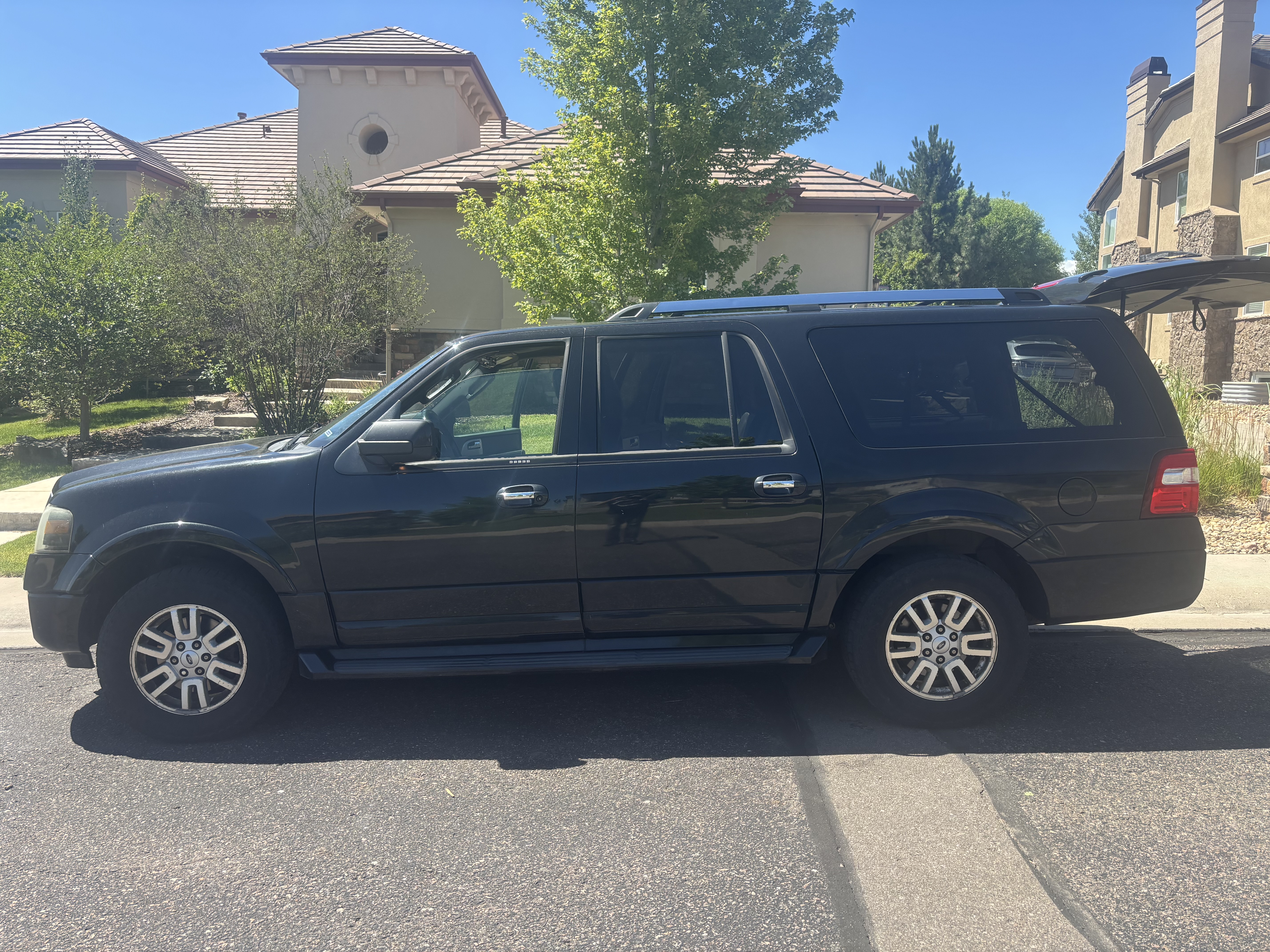 Used 2014 Ford Expedition EL Limited AWD/4WD image 1