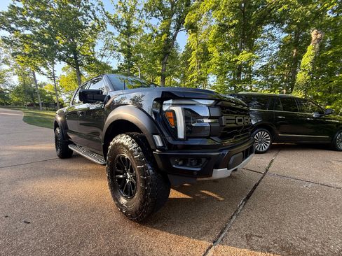Used 2024 Ford F150 Raptor AWD/4WD image 16