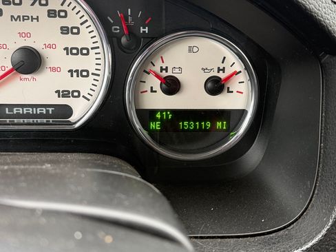 Used 2004 Ford F150 Lariat image 11