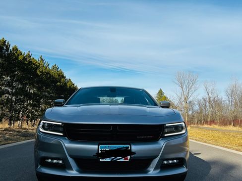 Used 2015 Dodge Charger SXT w/ AWD Plus Group image 4