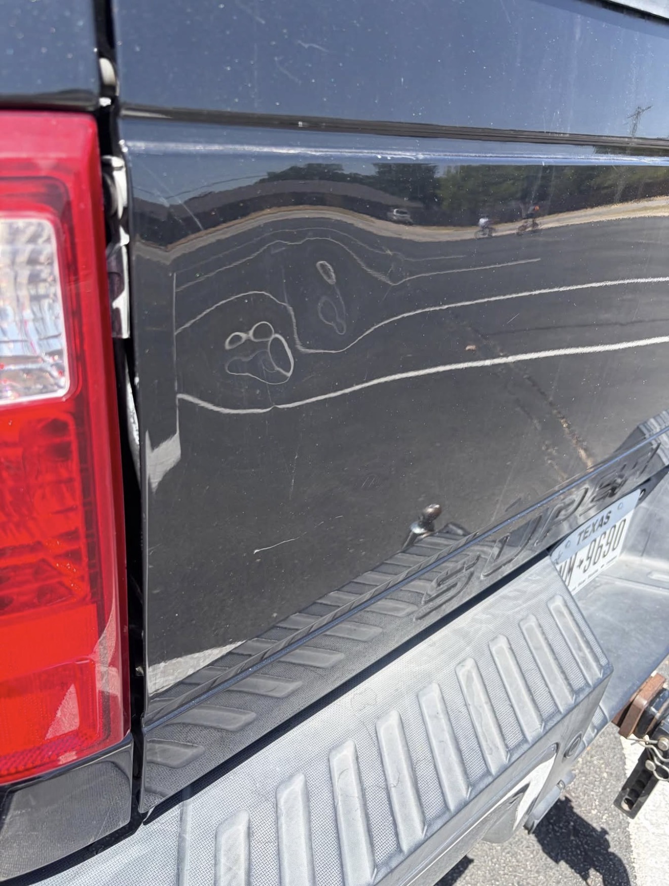 Used 2014 Ford F350 Lariat w/ Lariat Interior Package AWD/4WD image 6