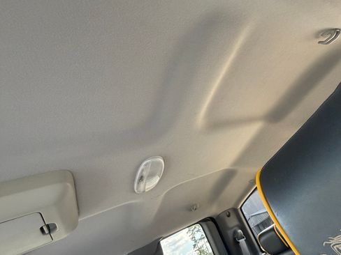Used 2006 Ford F150 XL RWD image 4