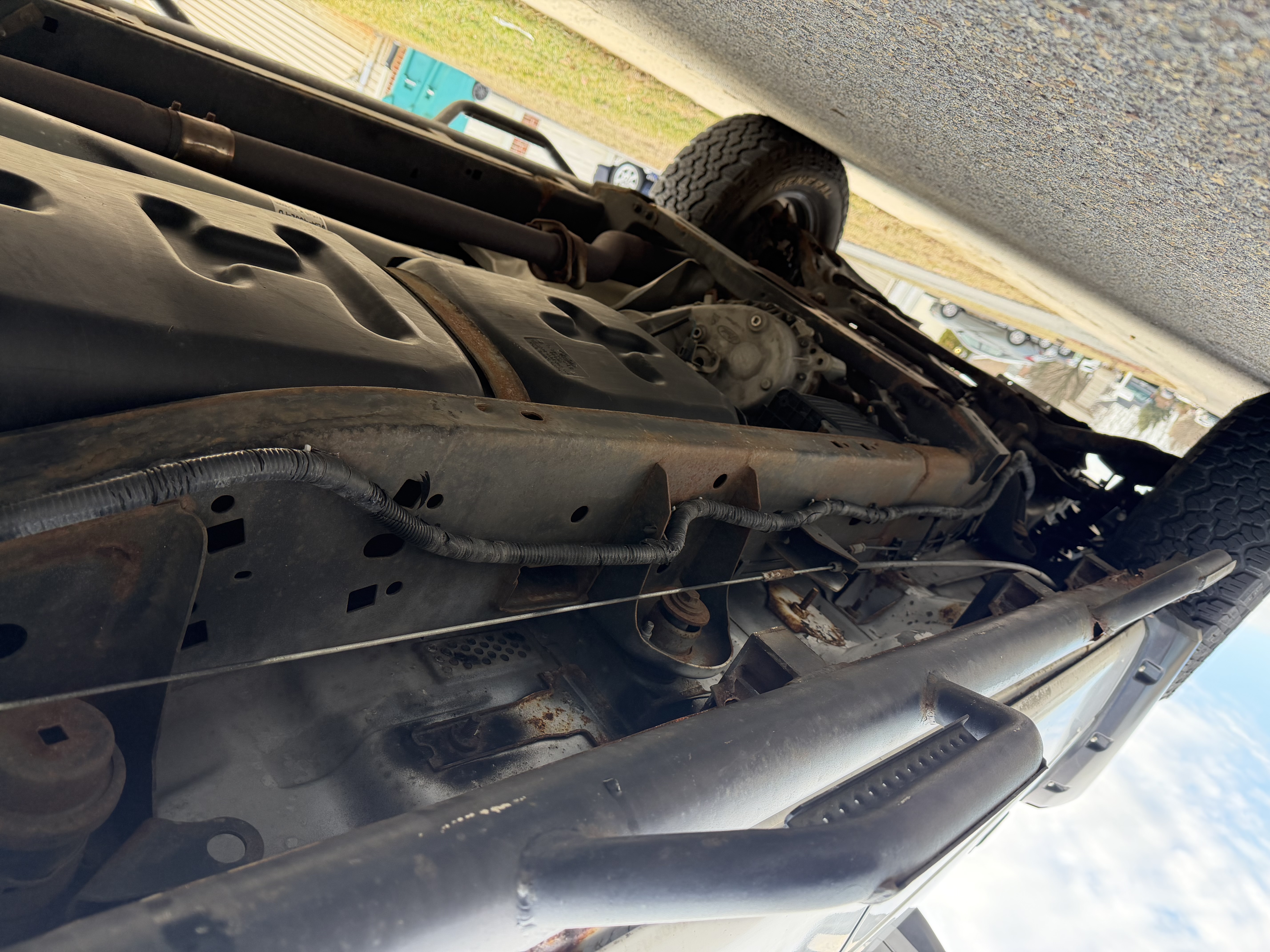 Used 2010 Ford F150 STX AWD/4WD image 4