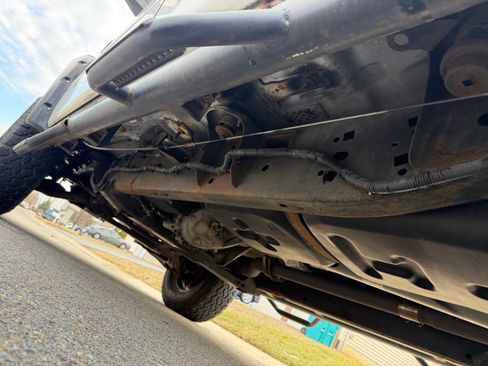 Used 2010 Ford F150 STX AWD/4WD image 4