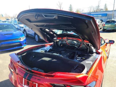 Used 2021 Chevrolet Corvette Stingray Coupe w/ Z51 Performance Package image 31