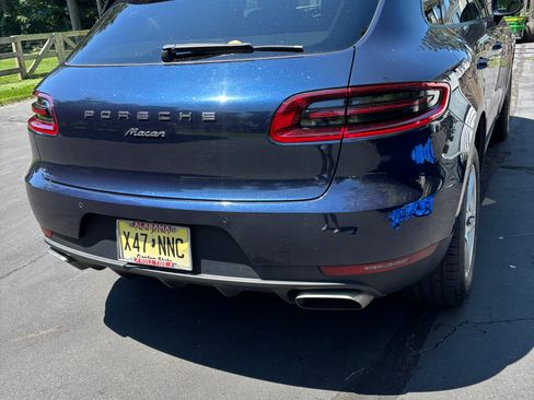 Used 2018 Porsche Macan AWD/4WD image 4