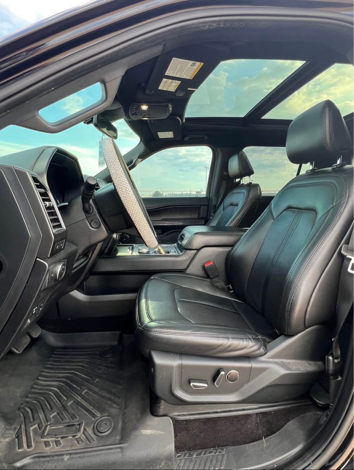Used 2021 Ford Expedition Max Limited RWD image 11