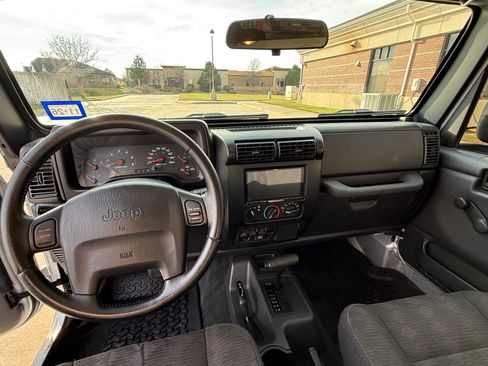 Used 2003 Jeep Wrangler X image 11