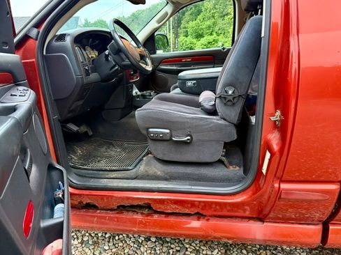 Used 2005 Dodge Ram 1500 Truck SLT w/ Daytona Edition Group AWD/4WD image 10