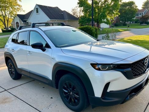 Used 2025 MAZDA CX-50 AWD 2.5 Hybrid w/ Premium Pkg image 4