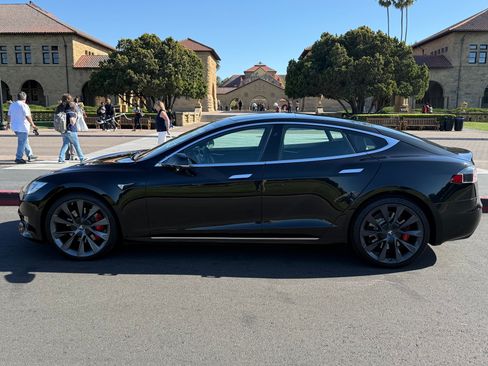 Used 2018 Tesla Model S P100D AWD/4WD image 1