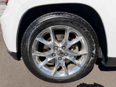 Used 2014 Jeep Grand Cherokee Summit AWD/4WD image 17