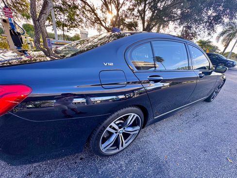 Used 2017 BMW M760i xDrive image 4