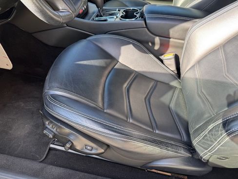 Used 2014 Maserati GranTurismo Sport image 26