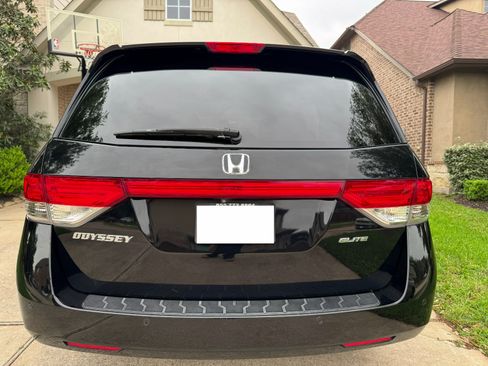 Used 2015 Honda Odyssey Touring Elite image 19