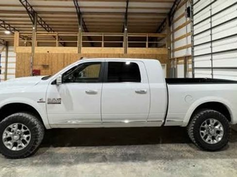 Used 2017 RAM 2500 Limited image 2